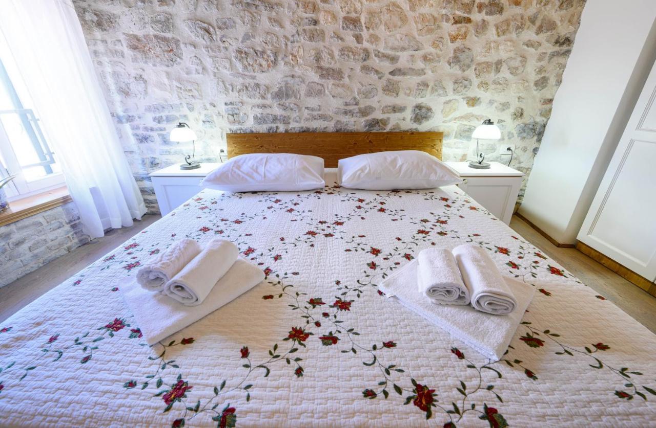 Apartments Festum Sibenik Bagian luar foto